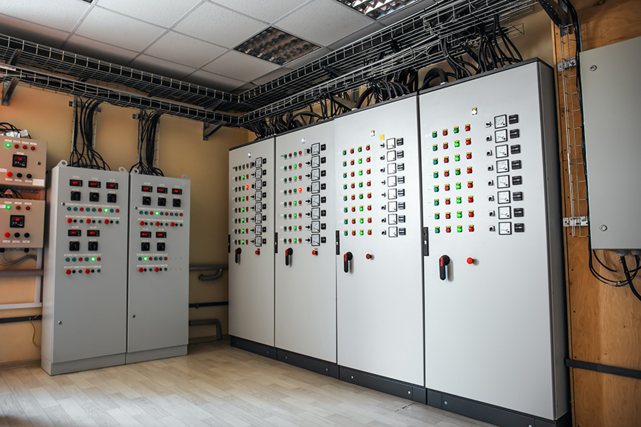 Schalt­anlagen­bau bei Elektro Technik Schleicher GmbH in Bad Segeberg